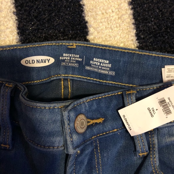 Old Navy rockstar super skinny size 4 Tall NWT - Picture 2 of 3